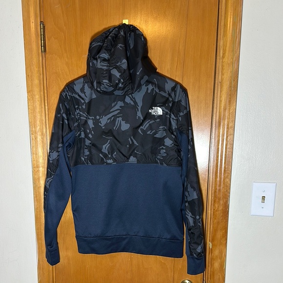 The North Face Men's Small Black and Blue Camouflage Jacket with Hood - Picture 2 of 4